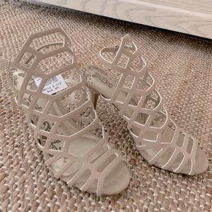 Brash Nude Heels NWT
